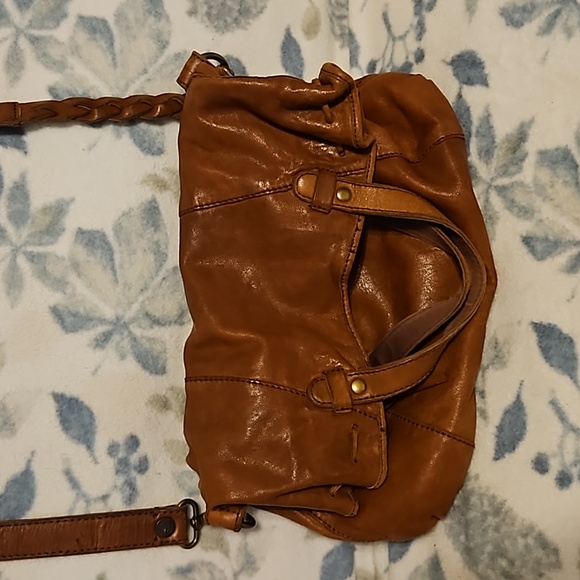 Lucky Brand Fold Over Crossbody Boho Bag. - Picture 3 of 12